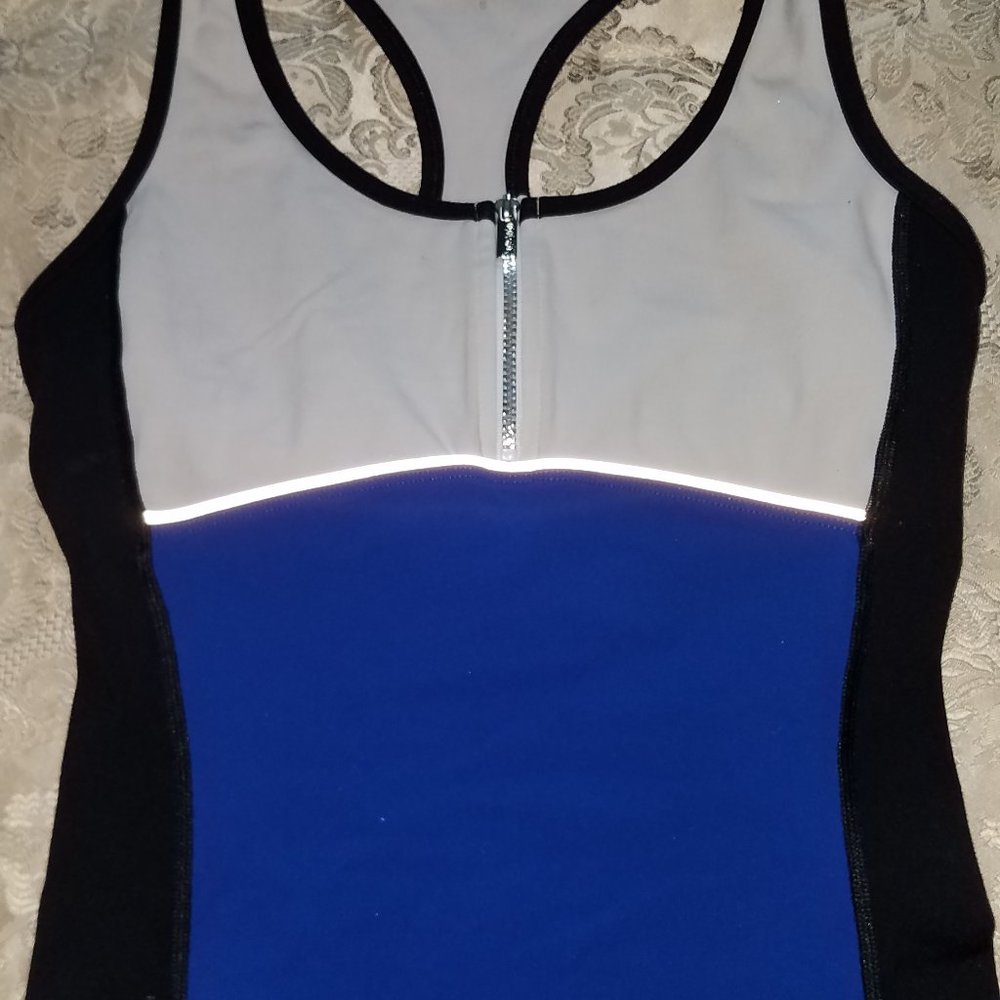 Bebe workout top (Blue or Purple)